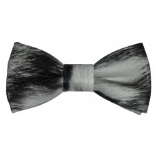 Бабочка черно-белая